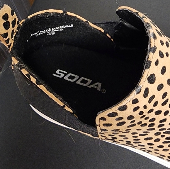 Womens SODA Cheetah/ Leopard Print Sneakers. High Top Sz 8.5 EUC - Picture 5 of 7